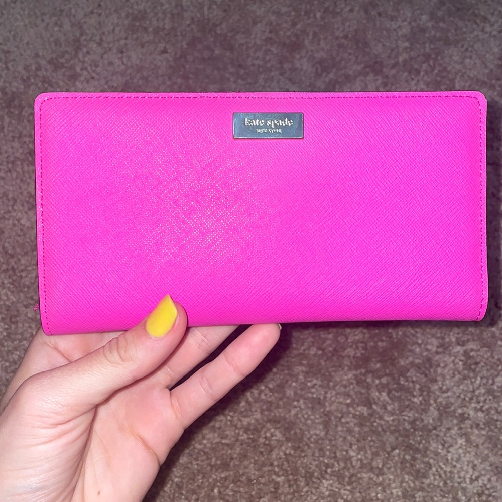 Brand New Kate Spade Hoy Pink Wallet